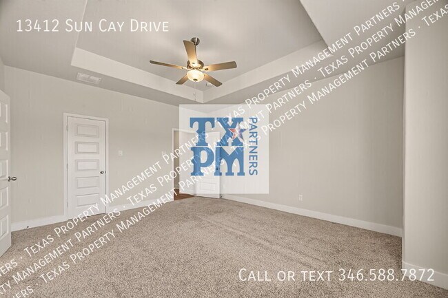 Building Photo - 13412 Sun Cay Drive