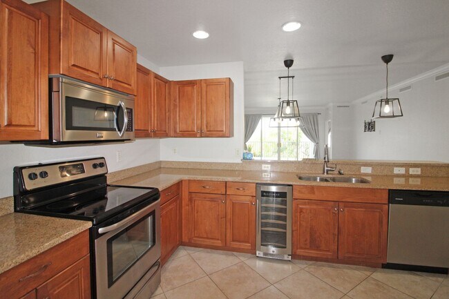 Building Photo - 1000 San Lino Cir