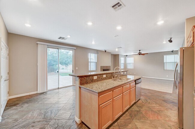 Building Photo - 1st MONTH FREE! Lone Mountain Heights Luxu...