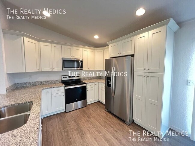 Building Photo - 391 Malauka Loop