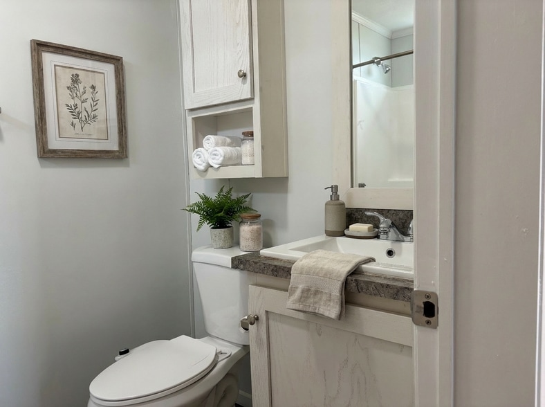 Building Photo - 1961 Winter Park Dr