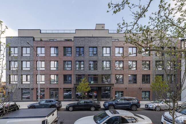 Front view. - 378 Weirfield St