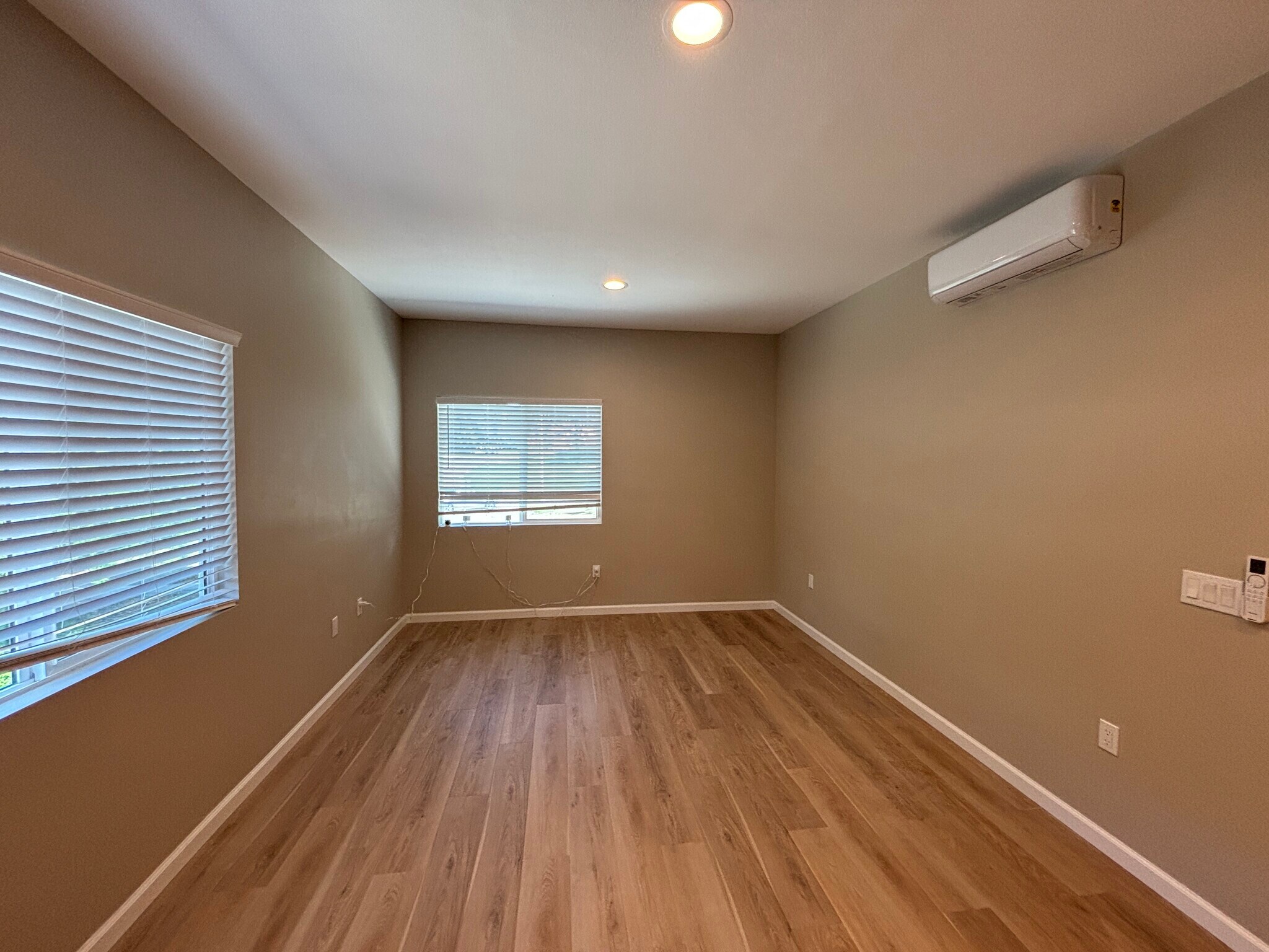 Building Photo - 4112 Pepper Dr