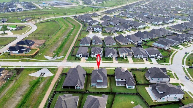 Building Photo - 5506 Onyx Fls Dr