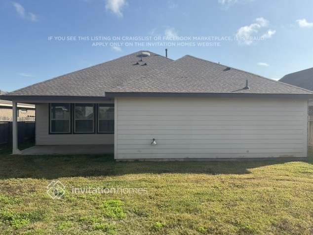 Building Photo - 502 Pecan Landing Ln