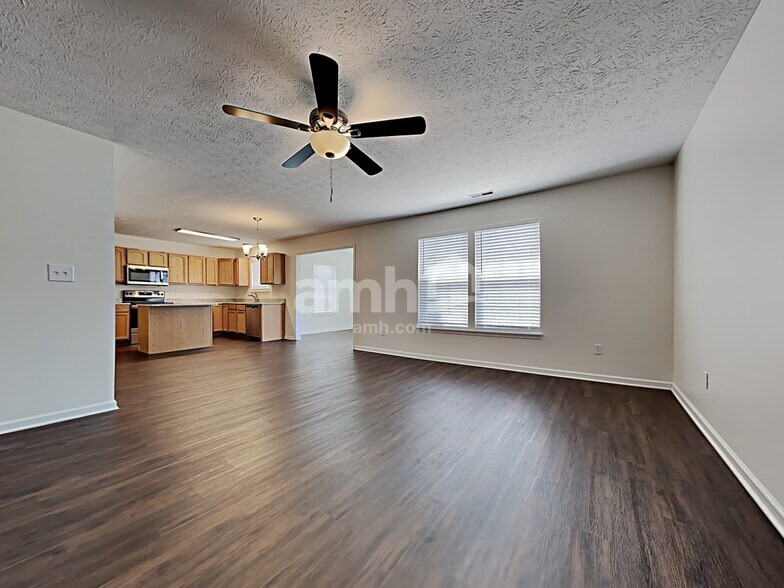 Building Photo - 6917 Merryhill Dr