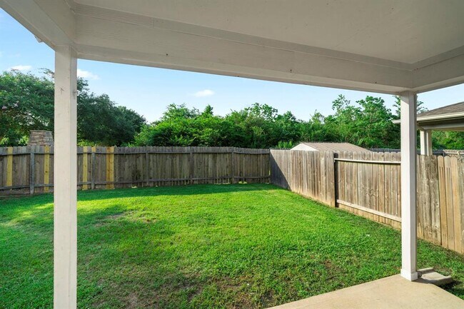 Building Photo - 16427 Misty Paloma Dr