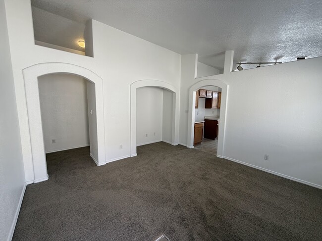 Building Photo - 9920 Marlborough Ave SW