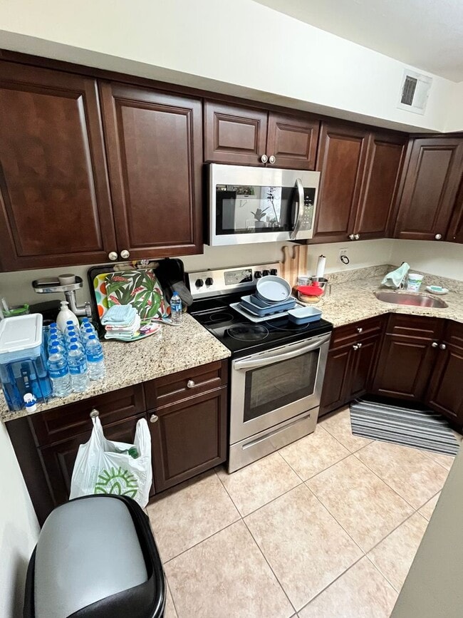 Building Photo - 2 Bed 2 Bath Condo in Council Rock School ...