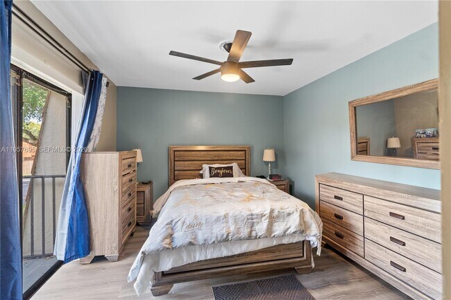 Building Photo - 1600 Coral Ave