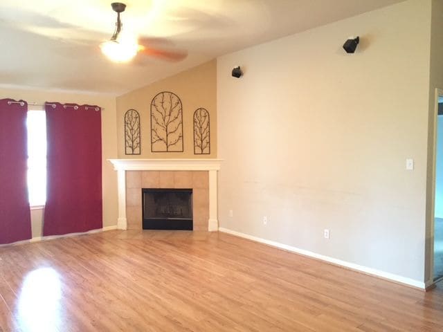 Building Photo - 220 Gainer Dr