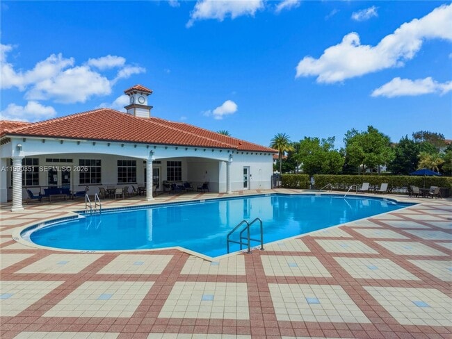 Building Photo - 6011 Woods Edge Cir