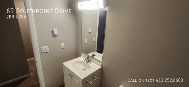 Building Photo - 69 Southpoint Dr