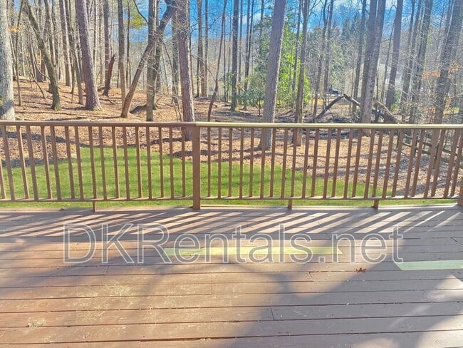 Building Photo - 860 Crab Orchard Dr