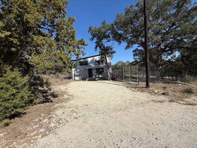 Building Photo - PRICE DROP !!