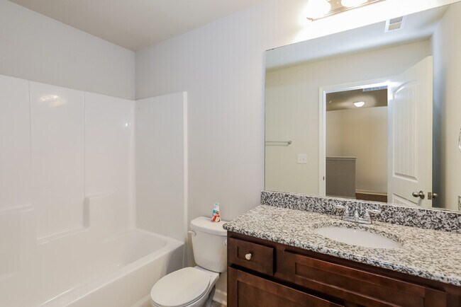 Building Photo - Cozy 3-Bedroom Home in Jonesboro, GA