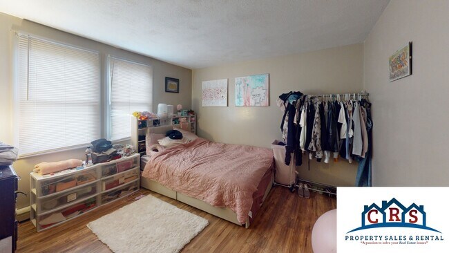 Building Photo - 14 Ferndale St