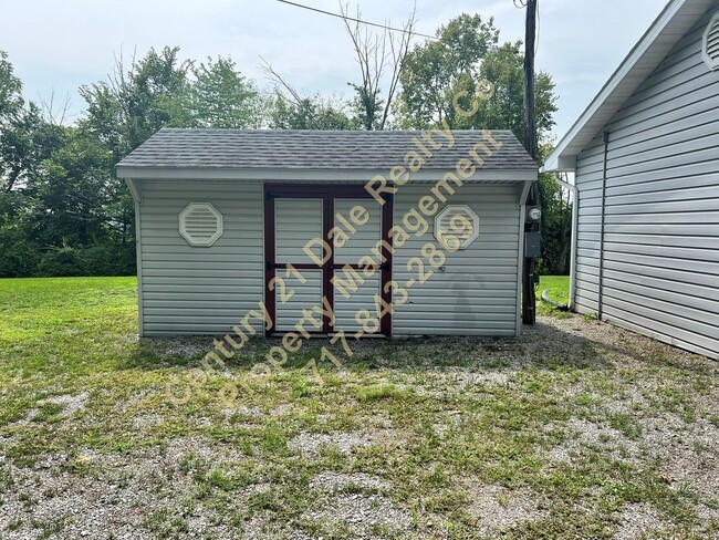 Building Photo - 23 Pine Ridge Rd