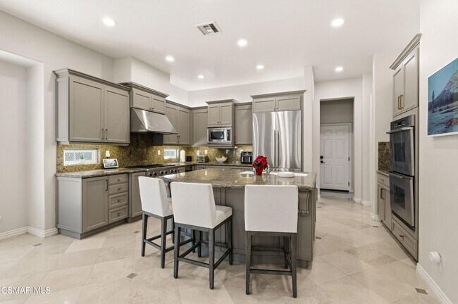 Building Photo - 2621 Springbrook Ct