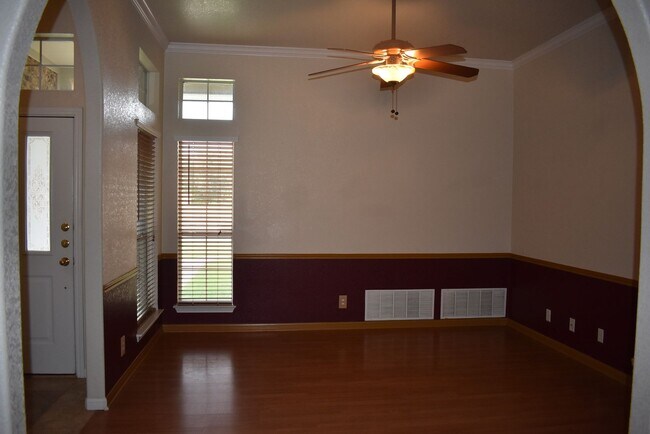 Building Photo - Central Texas Expressway Suite 100, Harker Heights, TX 76548.