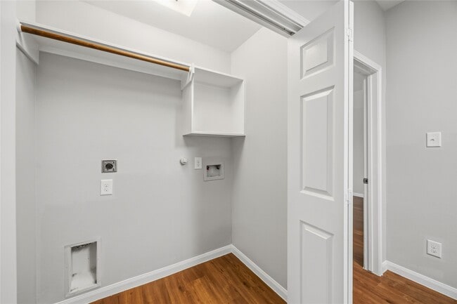 Building Photo - 14950 Hidalgo Valley Ln