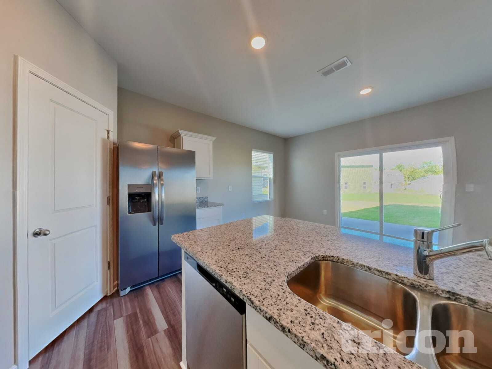 Building Photo - 152 Gladstone Loop