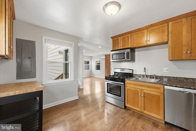 Building Photo - 5402 12th St S