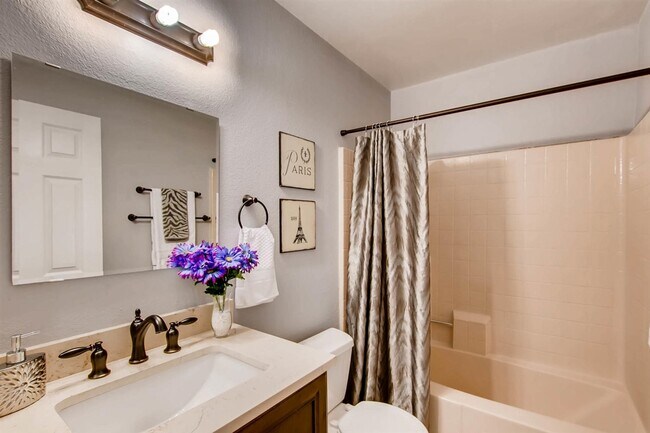 Building Photo - 9444 Twin Trails Dr