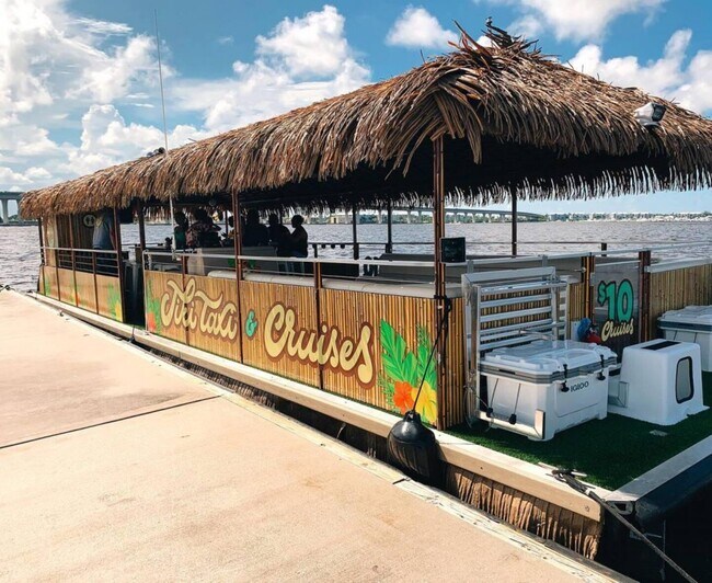 Building Photo - 975 NW Flagler Ave