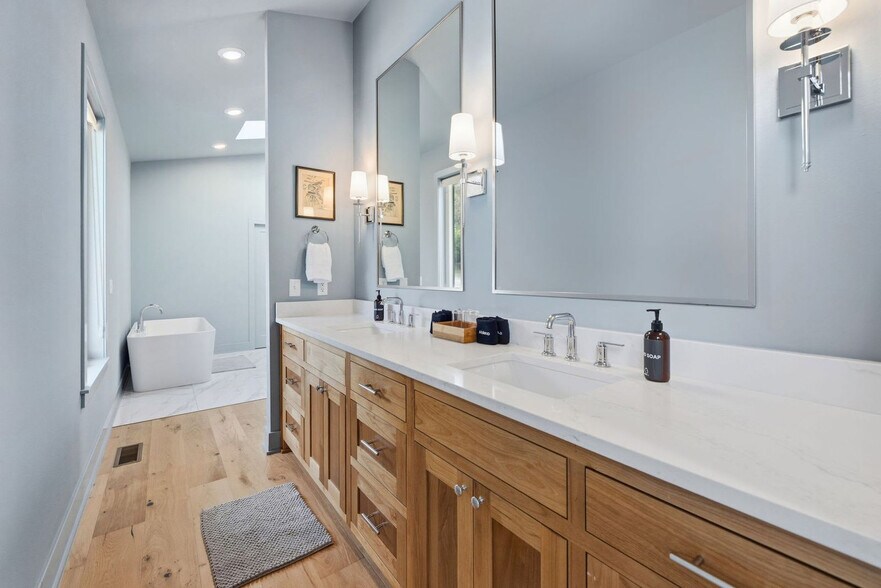 Building Photo - 8691 Rambo North Rd