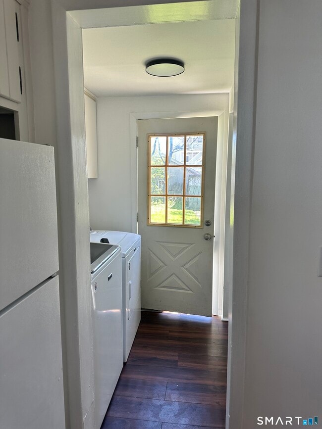 Building Photo - 42 1st St