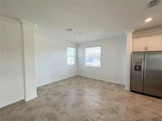Building Photo - 14640 Sycamore Ct