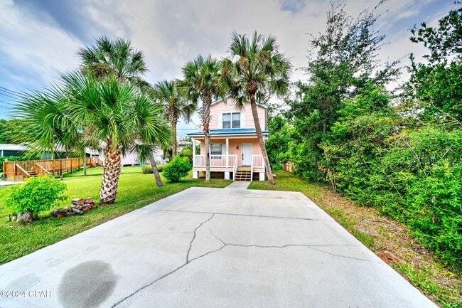 Building Photo - 1305 Calhoun Ave