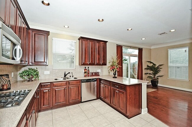 Building Photo - 12225 Medina Lake Dr