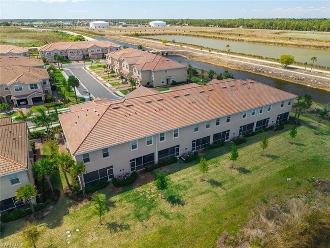 Building Photo - 2898 Blossom Wy