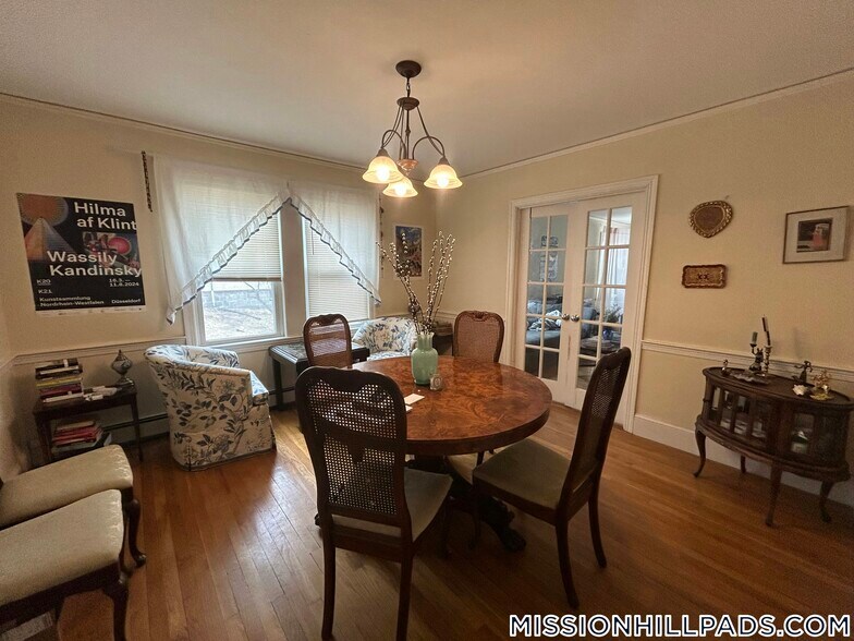 Building Photo - 100 Hillside St