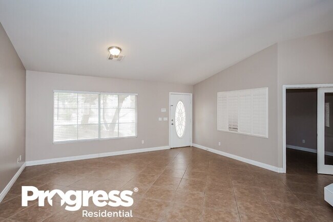 Building Photo - 10832 Spruce Bough St