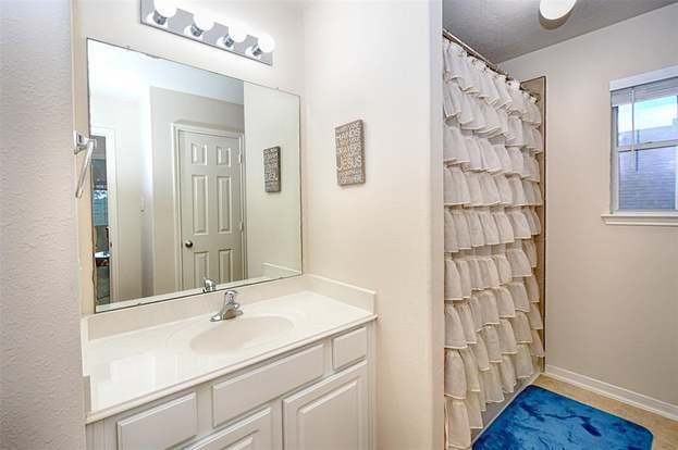 Building Photo - 2540 Pelican Dr