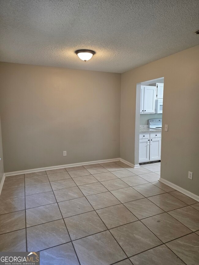 Building Photo - 760 Morningside Ln