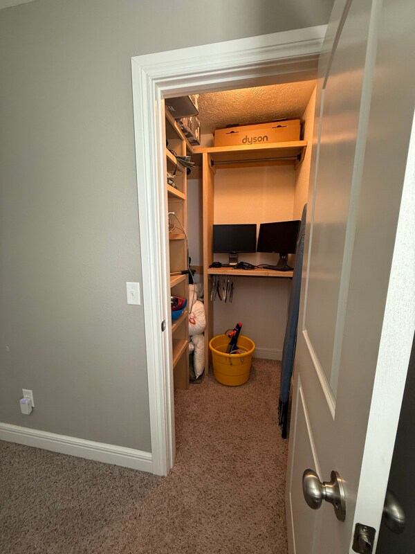 Building Photo - 5010 E Wild Horse Dr