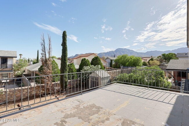 Building Photo - 4620 Loma De Cobre Dr