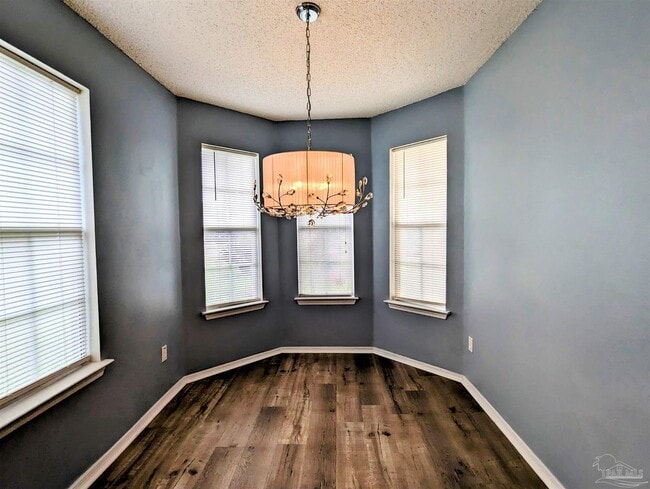 Building Photo - 2466 Redoubt Ave