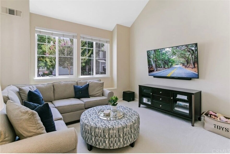 Building Photo - 15 Water Mill