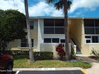 Building Photo - 915 Sonesta Ave NE