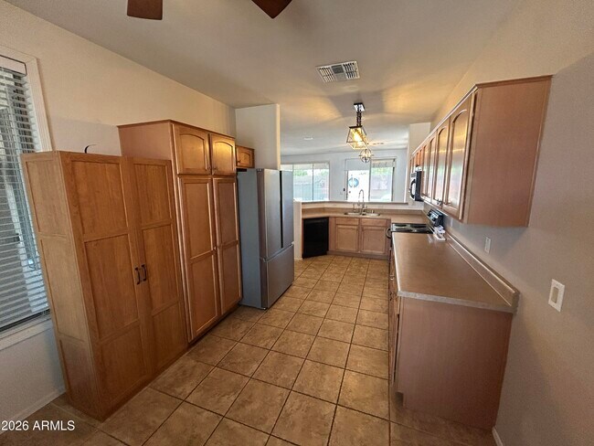 Building Photo - 1676 S 159th Ave