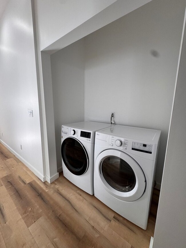 Building Photo - 1289-1291 West 22nd St