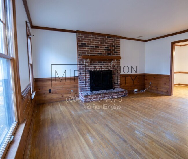 Building Photo - 12421 Perrywinkle Rd