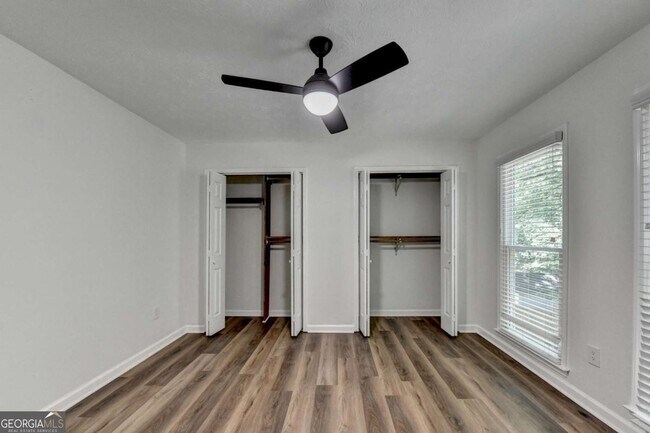 Building Photo - 1530 Plunketts Rd