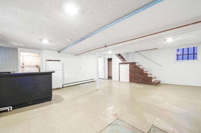 Building Photo - 237 73RD St