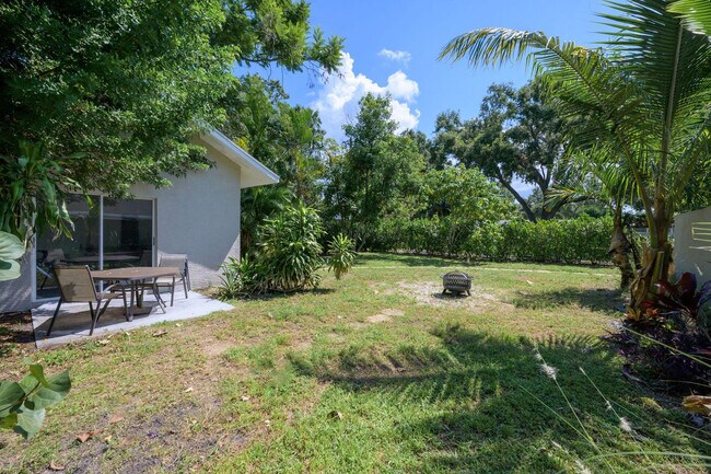 Building Photo - 2229 Alice Rd